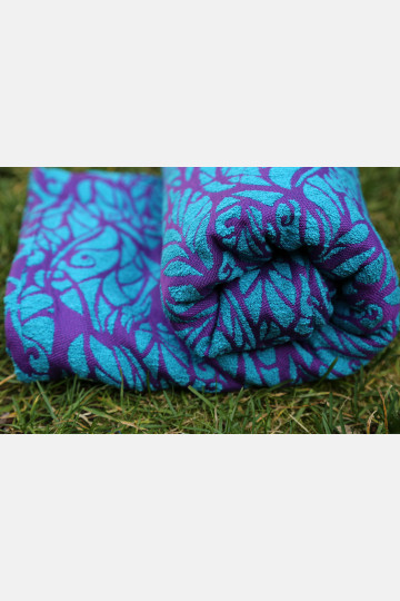 Solnce Genesis Hydrangea | Luxury Woven Wrap