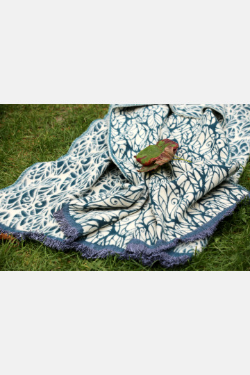 Genesis Blanket Snow Baby Yak