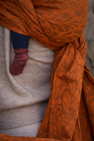 Solnce Genesis Auburn | Luxury Woven Wrap