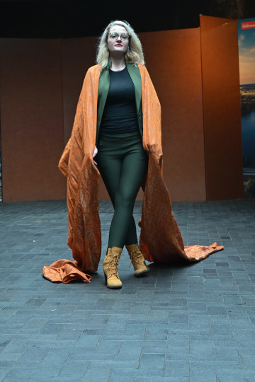 Solnce Genesis Goldfish | Luxury Woven Wrap