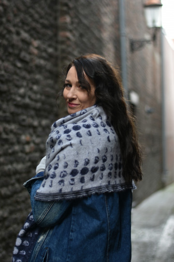 Solnce Moons Shawl I Like Warm Hugs | Luxury Woven Wrap