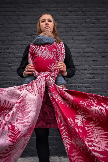 Solnce Fern Romance in Red | Luxury Woven Wrap
