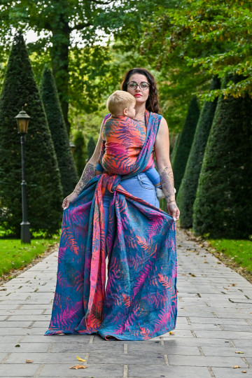 Solnce Fern BABE Rainbow of Velaris | Luxury Woven Wrap