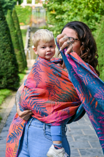 Solnce Fern BABE Rainbow of Velaris | Luxury Woven Wrap