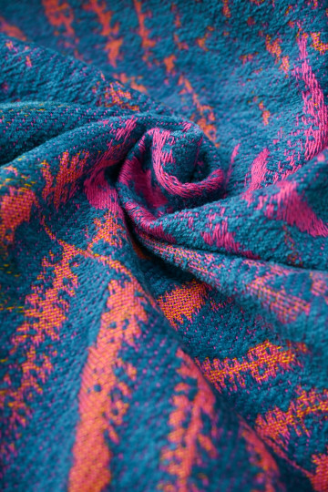 Solnce Fern BABE Rainbow of Velaris | Luxury Woven Wrap